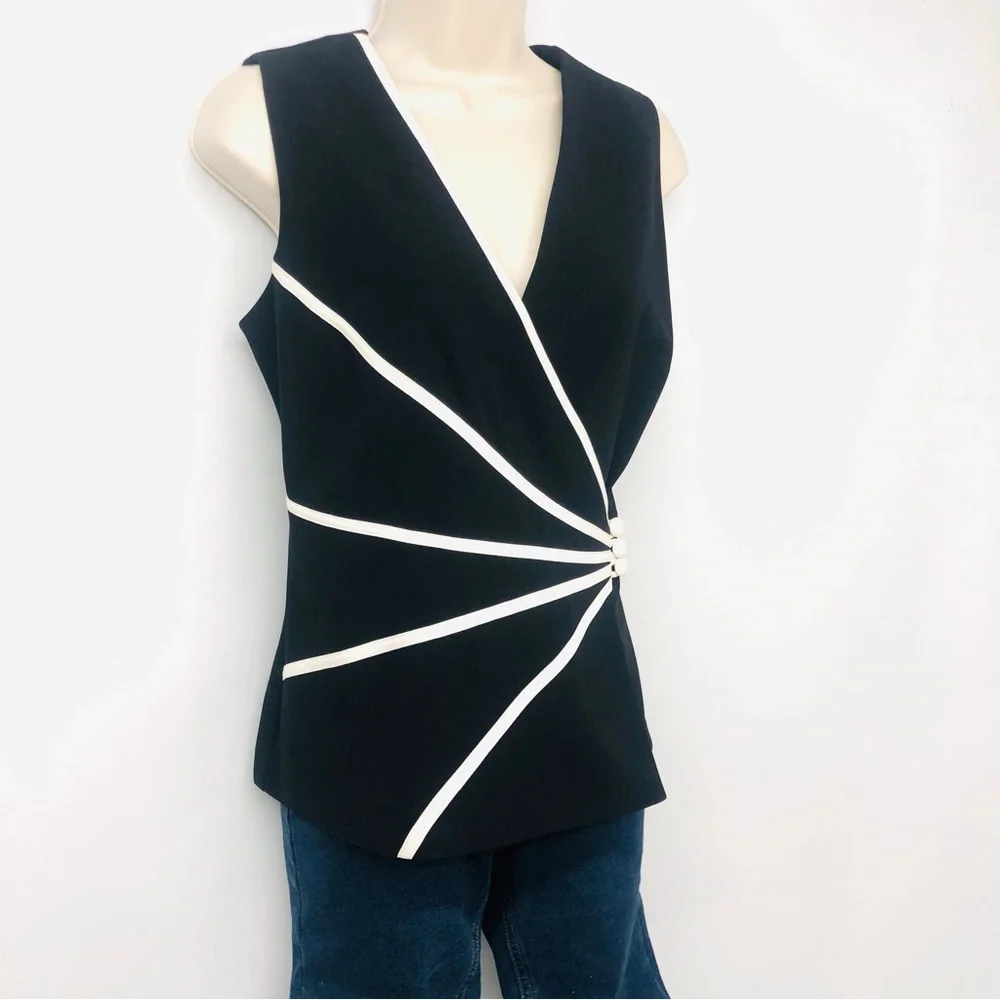 Sheri Martin New York Black White Sleeveless Top - Picture 14 of 16